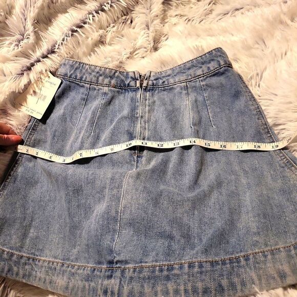 Free people mini skirt NWT, SIZE 2- denim - Picture 5 of 7